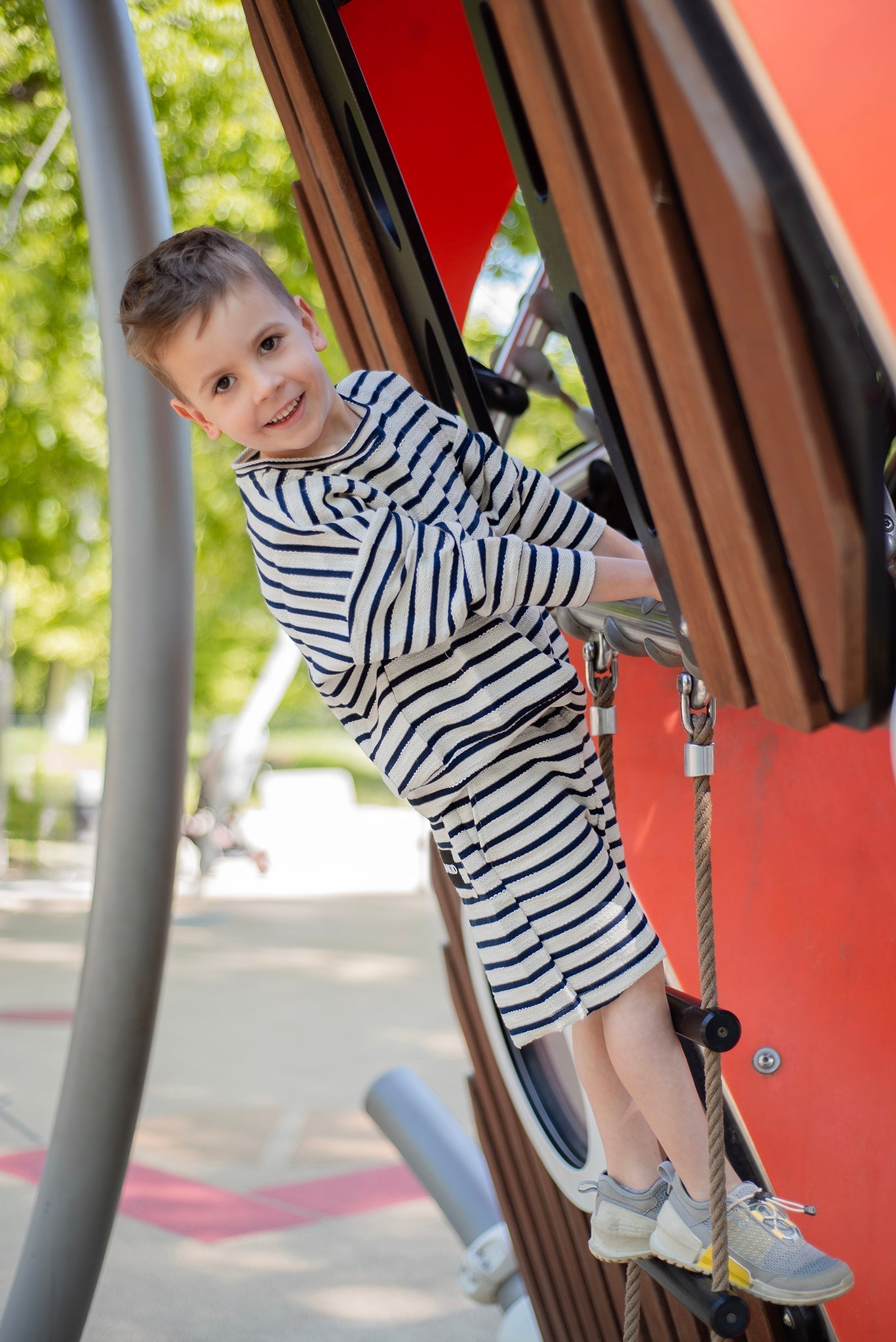 Chlapecké šortky MINIKID – námořnický styl, pohodlné a praktické
